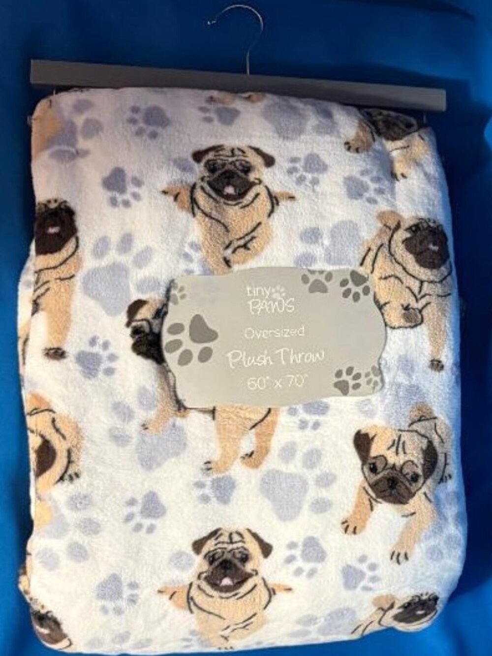 NWT ~ BRAND NEW GORGEOUS PUG / PUGS OVERSIZED 60” X 70” PLUSH THROW ~ GREAT GIFT